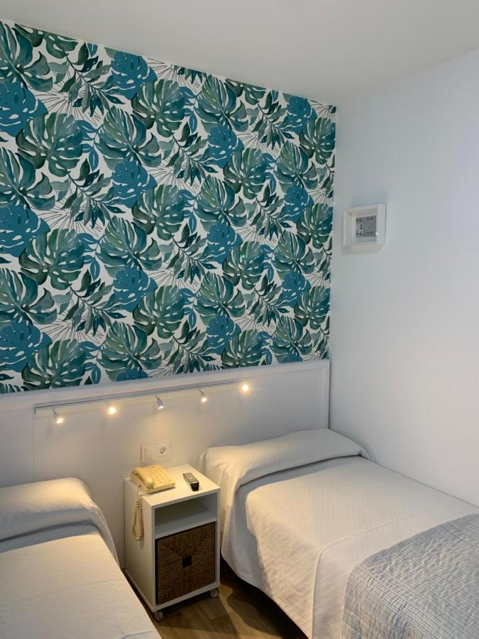Hostal Linar A Coruna Bagian luar foto